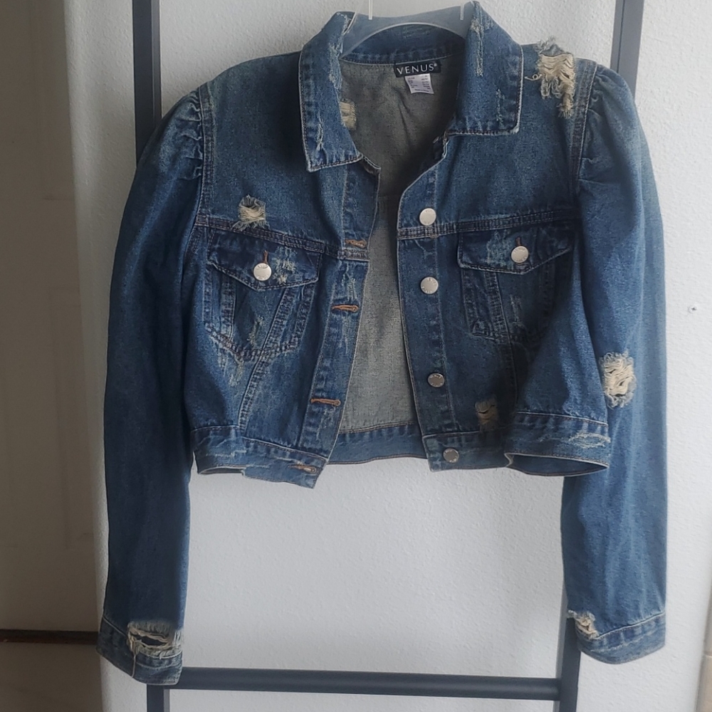 Cropped Puffed Sleeved Distorted Jean Jacket